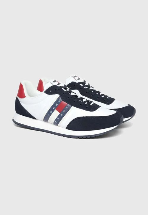 Zapatillas Essential Con Logo