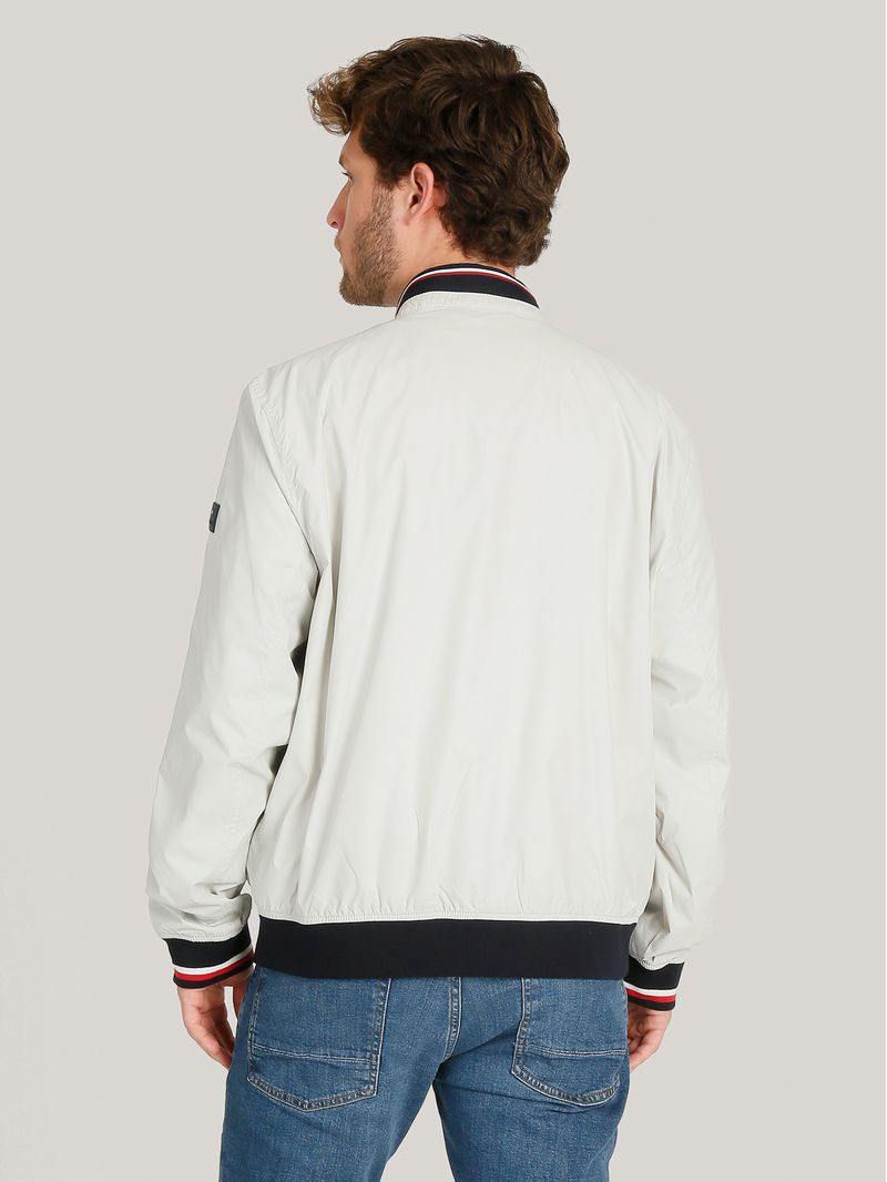 label-3