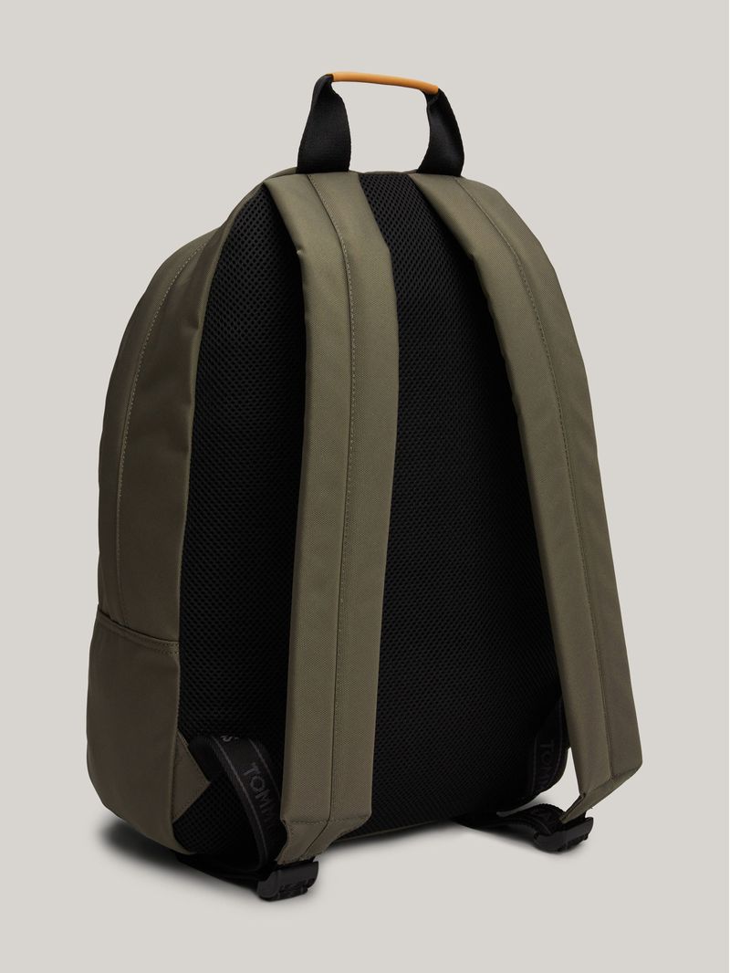 Mochila-Essential-Con-Logo-De-Parche