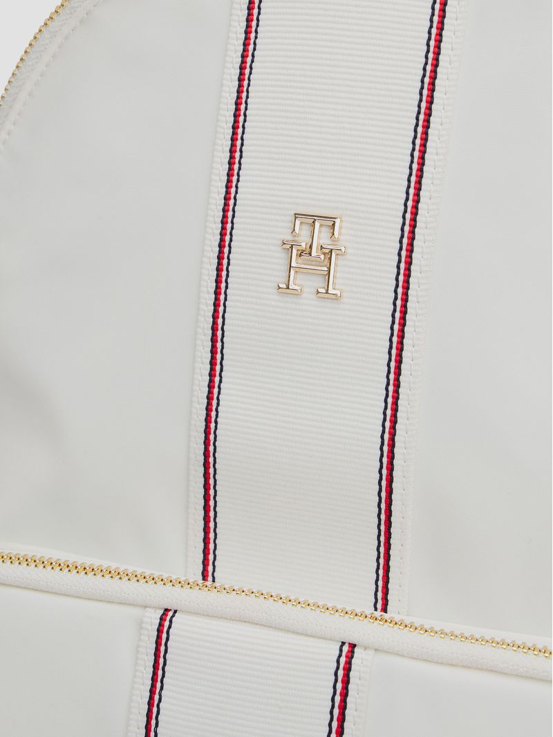 label-3