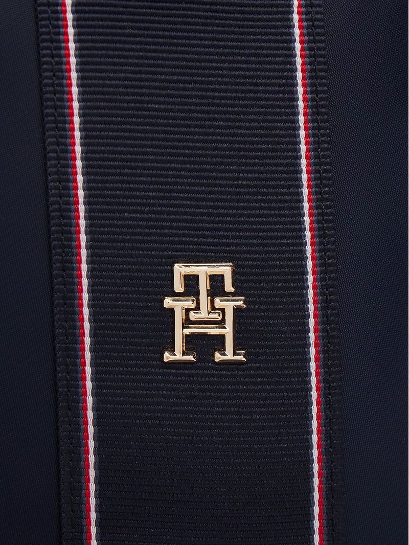 label-3