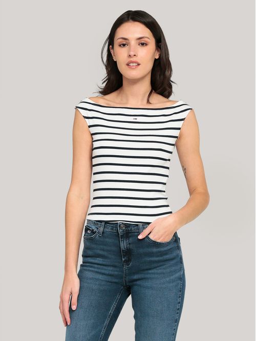 Polera Slim Fit Cuello Bote