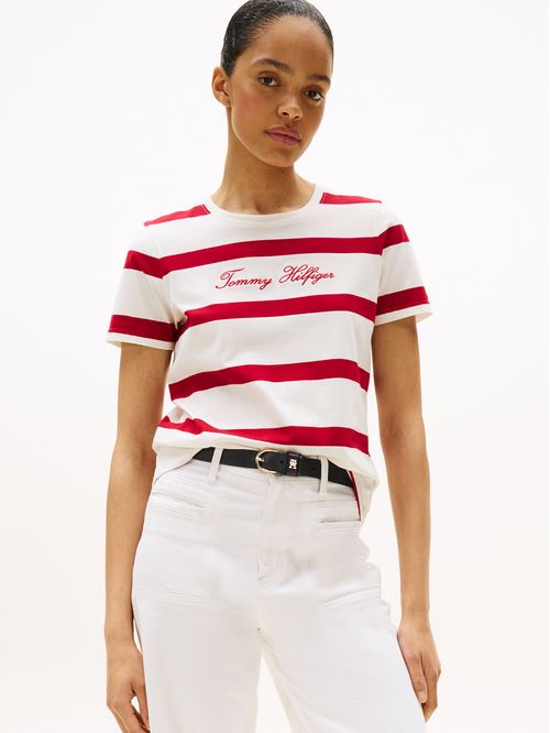 Polera Con Logo Bordado