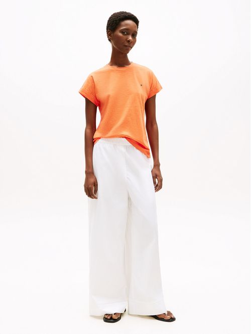 Polera Texturizada Con Logo