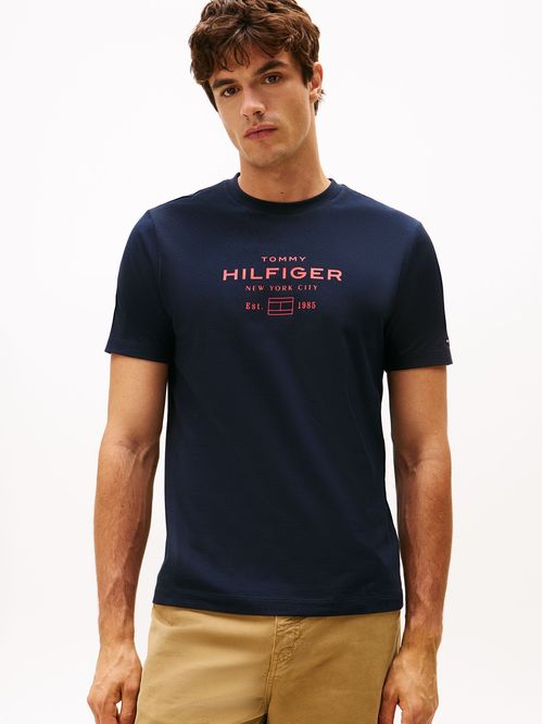 Polera Stack Graphic Logo