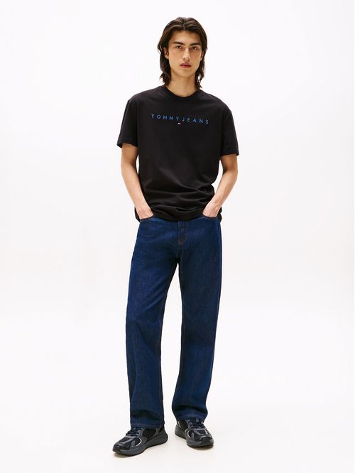 Polera Con Logo Lineal