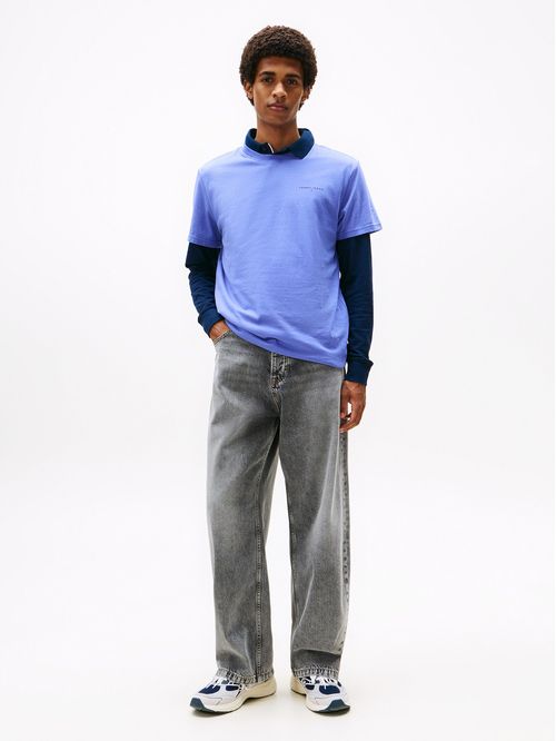 Polera Con Logo Lineal Slim Fit