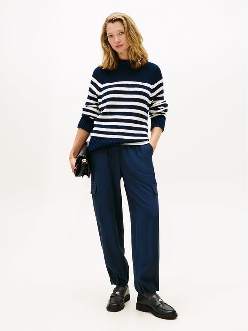 Jogger Con Bolsillos Tipo Cargo