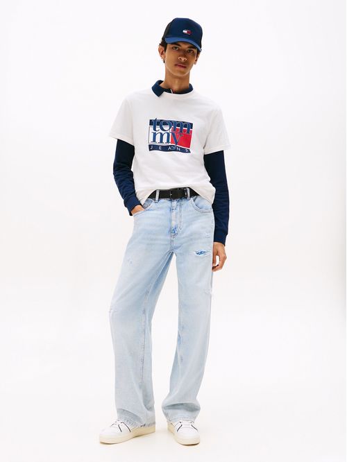 Polera Slim Con Logo Gráfico