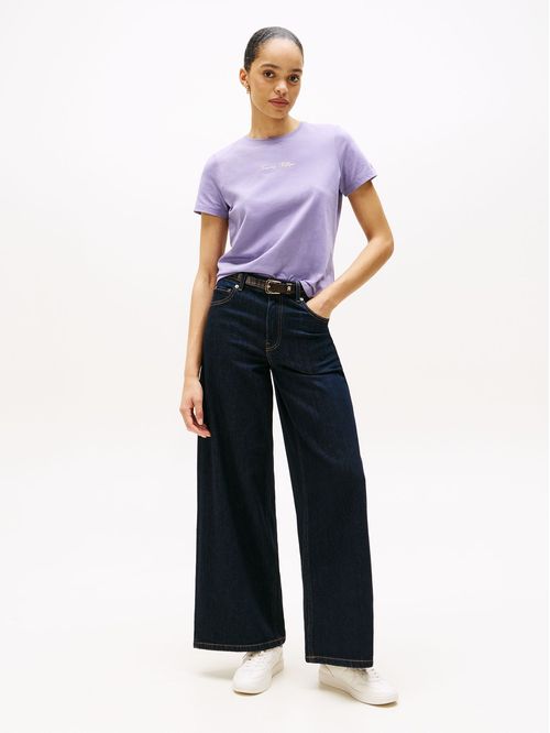 Polera Con Logo Texturizado