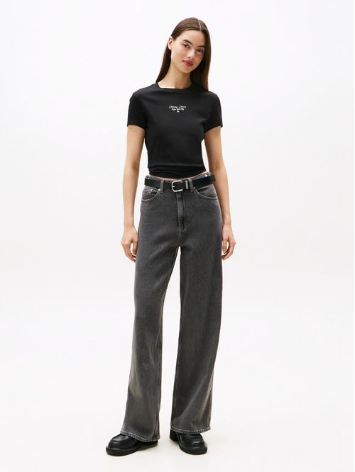 Polera Slim Fit Logo Essential