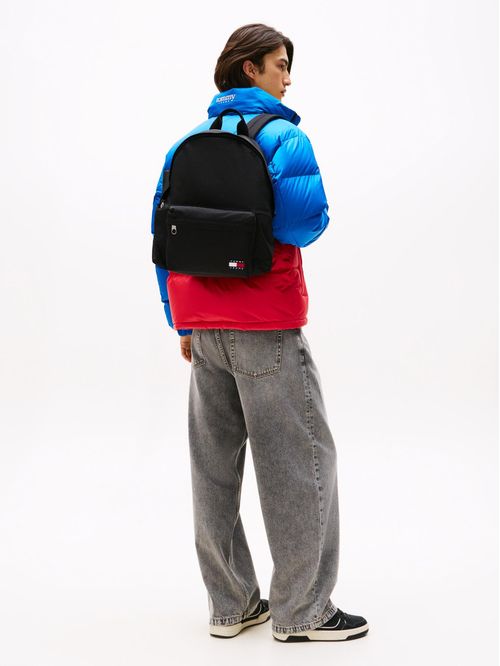 Mochila Essential Con Logo