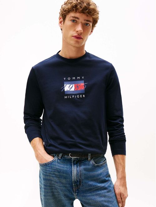 Polera Linear Flag Graphic Logo